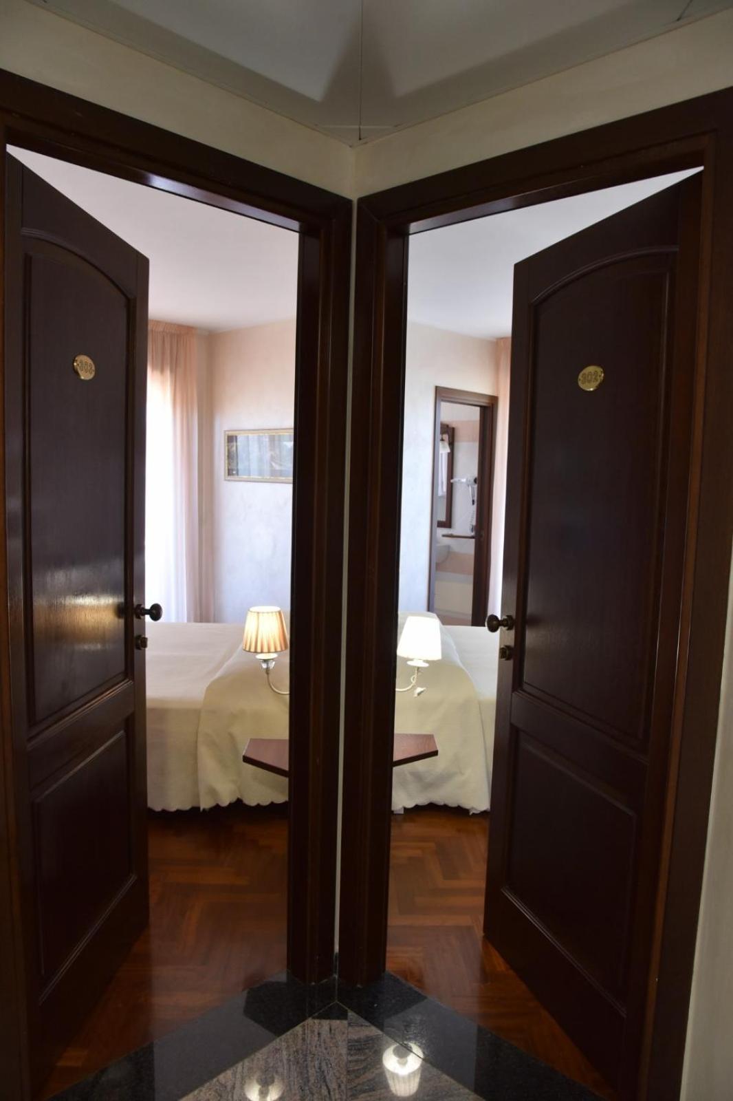 Hotel Sirio Rotonda Exterior foto